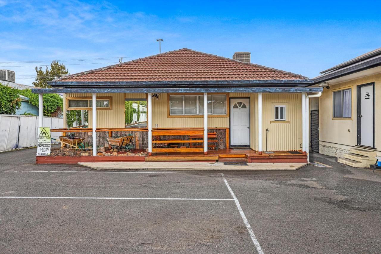 Tamworth Lodge Motel Bagian luar foto