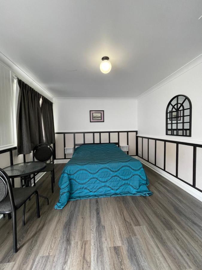 Tamworth Lodge Motel Bagian luar foto